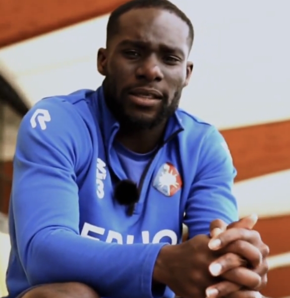 开云体育下载网页版-呼吁球迷禁止冲场!特尔斯达队长:冲场看似欢乐,但最终会演变成骚乱