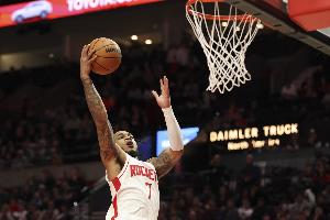 苏群:火箭交易惠特摩尔因想赢在当下&湖人也是 年轻人开窍要趁早