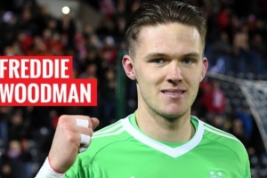 开云体育下载APP-自由身+13场零封!太阳报:曼联寻本土替补门将,相中英冠门神