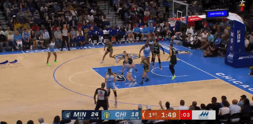 开云体育下载网址-三分大战!天空&山猫两队半场合计命中14记三分,三分命中率均超4成