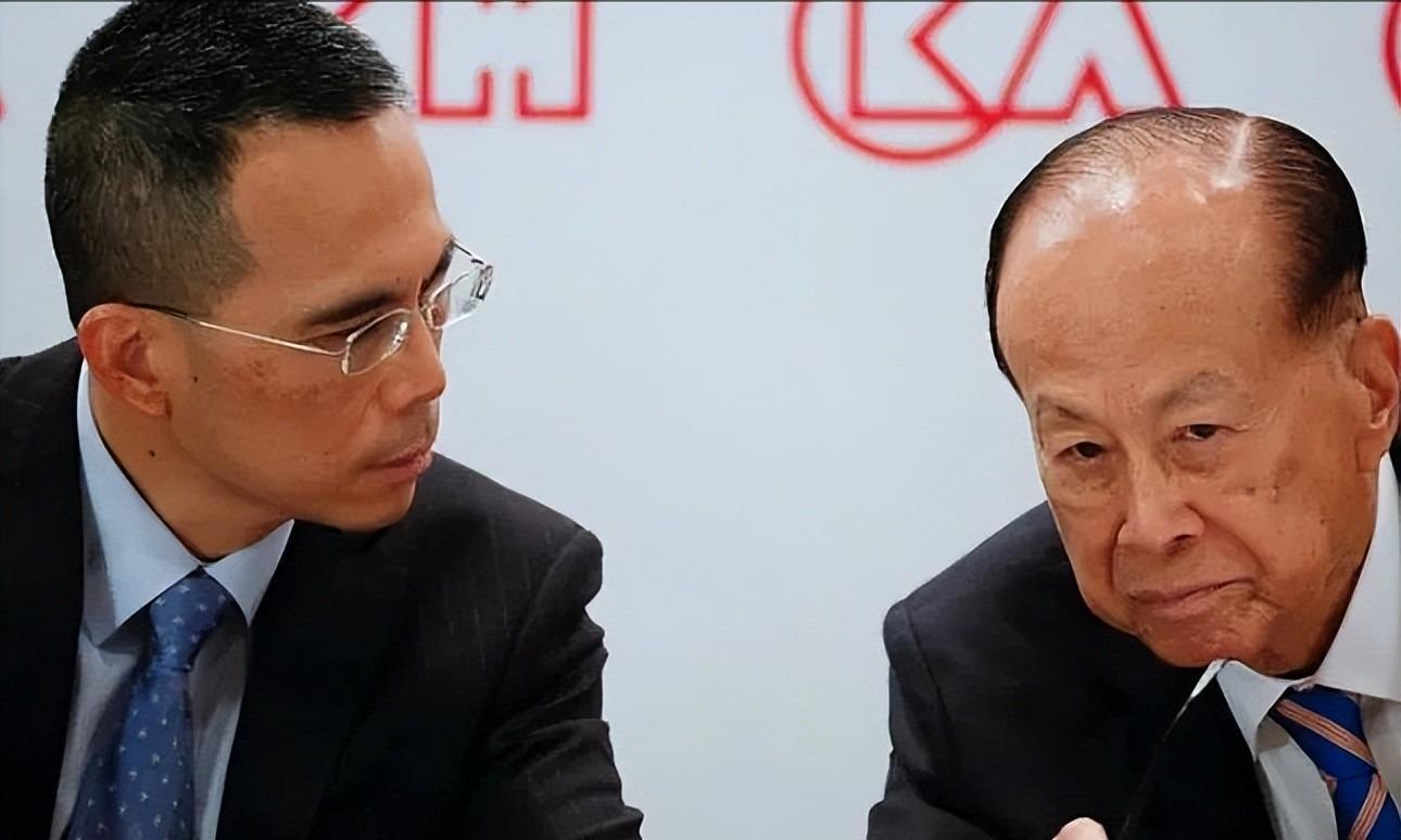 开云体育下载网址-2909亿身价有何用?97岁的李嘉诚无力回天,两个60岁儿子已成心病