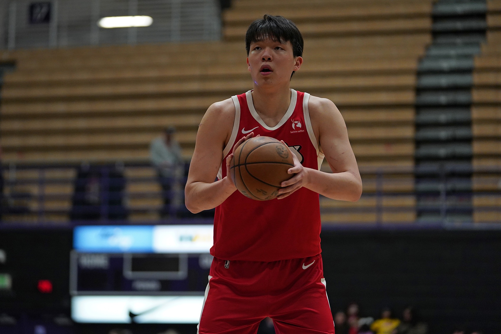 开云体育下载网页版-队记：考虑到杨瀚森在发展联盟的数据 他能参加新秀赛