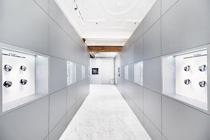 开云体育下载官网-泰格豪雅上海启幕毫秒之竞制表展，红牛RB22赛车震撼亮相|F1中国大奖赛|泰格豪雅(TAG Heuer)|展览|计时|先锋_新浪新闻