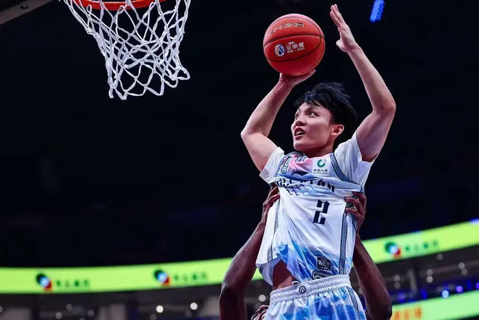 开云体育下载-CBA全明星赛：徐杰MVP、胡明轩三分冠军、陈家政星锐赛MVP|广东队|三分大赛|广东男篮|篮板|三分球_新浪体育_新浪新闻