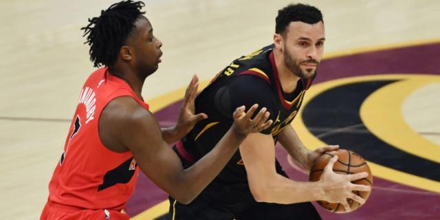 1630134035443071446.jpg 开云体育下载APP-利拉德苦思格林而不得 开拓者为他找来追梦替身