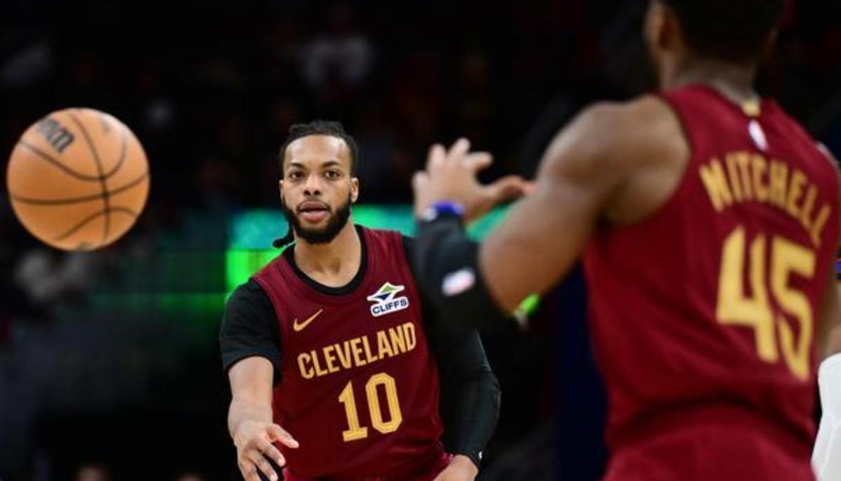 开云体育下载官网-首秀,仅获12分,他是打开快船死局的钥匙吗?