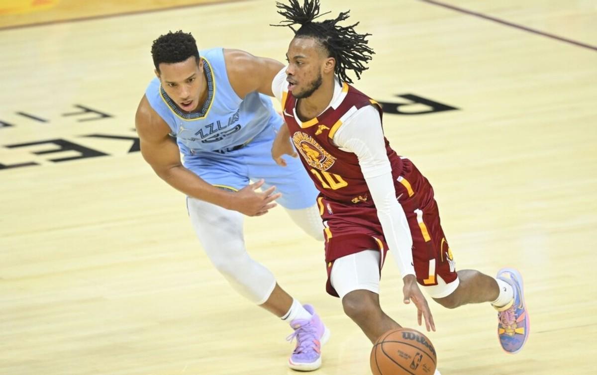 开云体育下载官网-首秀,仅获12分,他是打开快船死局的钥匙吗?